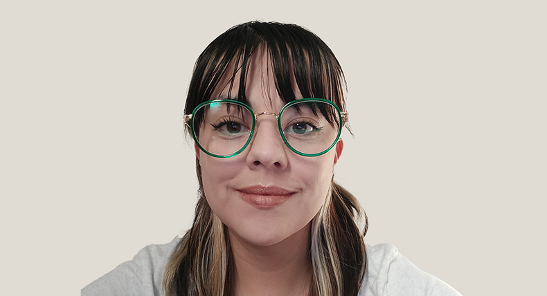 Alba  Esparza