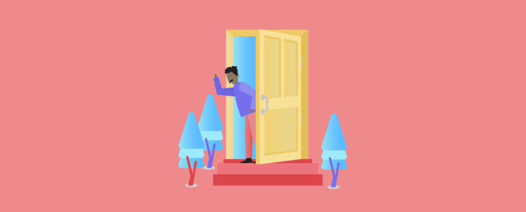 Persona saludando al abrir una puerta, simbolizando una bienvenida
